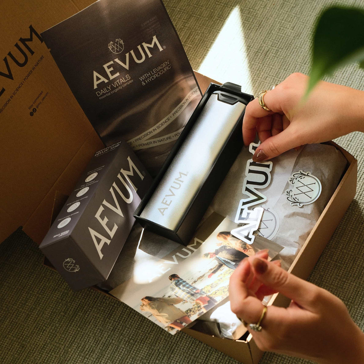 Unboxing AEVUM Daily Vitals pouch and travel pill case together